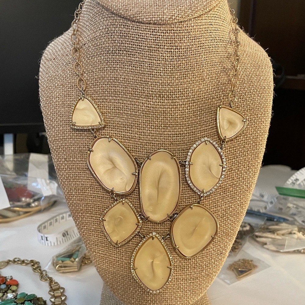 Stella & Dot Fiona Bib Necklace